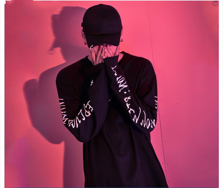 New Fashion Autumn Long Sleeve T Shirts Metrosexual Japanese Retro Loose Top Tee Skateboard Fashion Drake Gothic Letter Long Tee
